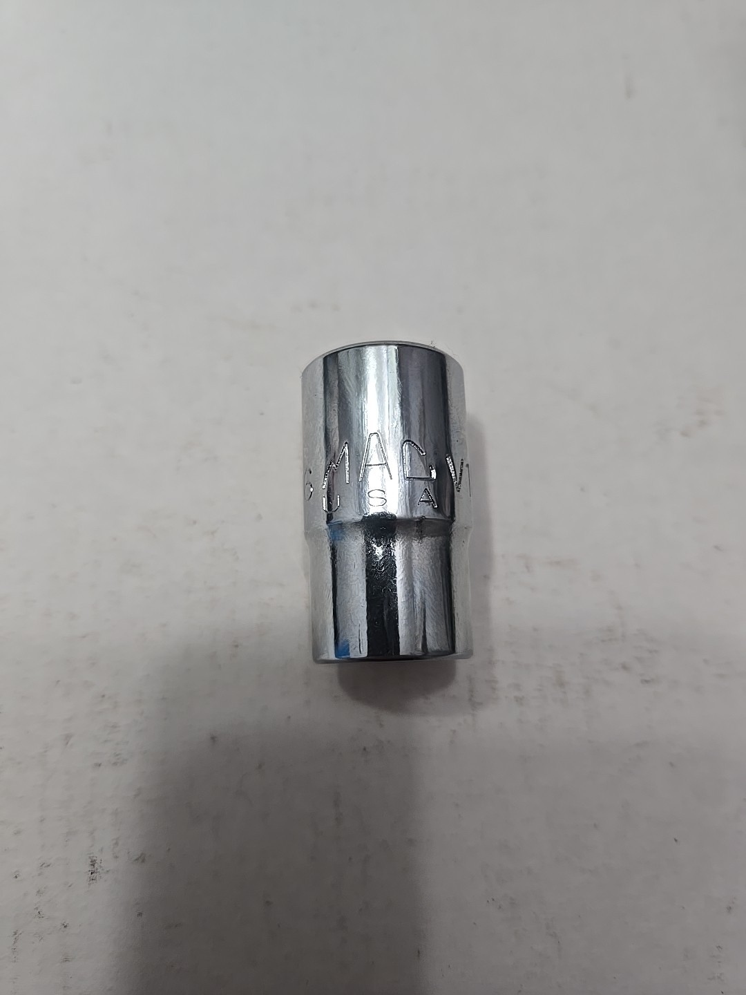 New Mac tools 9/16″ 1/2″ Dr. shallow chrome six point socket v186r