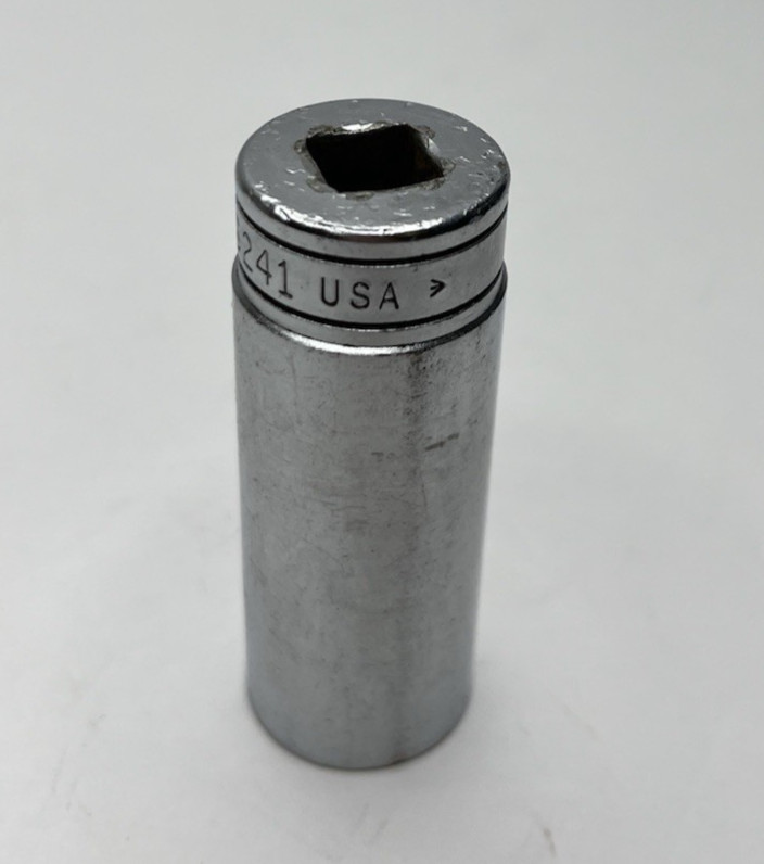 Snap-on Tools USA 3/8″ Drive 3/4″ 6pt Chrome Socket SFS-241 2-5/8″ Deep Well