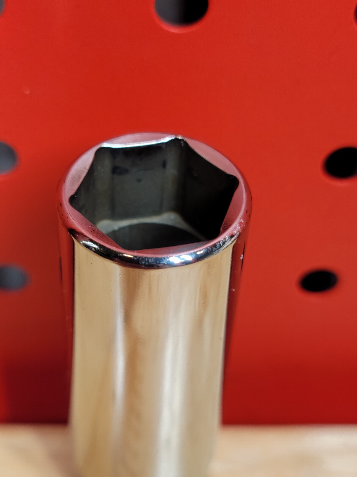 Snap-on Tools SFSM17 17mm 3/8″ Drive 6-Point Metric Deep Chrome Socket