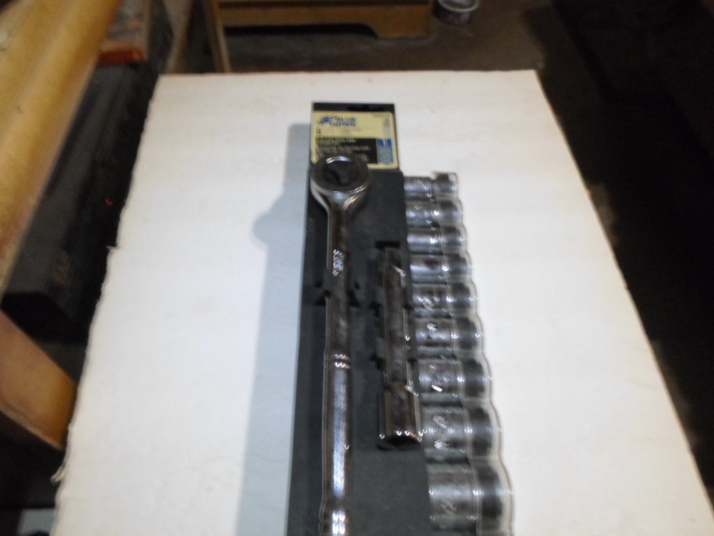 Blue Hawk 1/2 Drive 6 Point SAE 12-pc Socket Set Chrome Plated 0420122