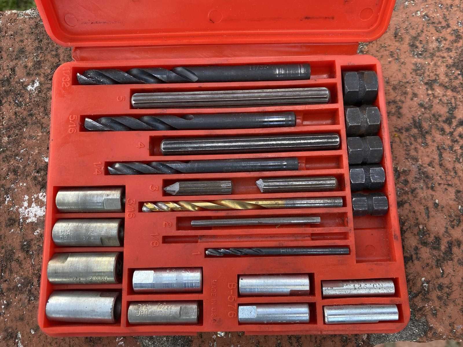 Blue Point By Snap-on Tools USA 1020 Screw Extractors Set Supreme Incomplete