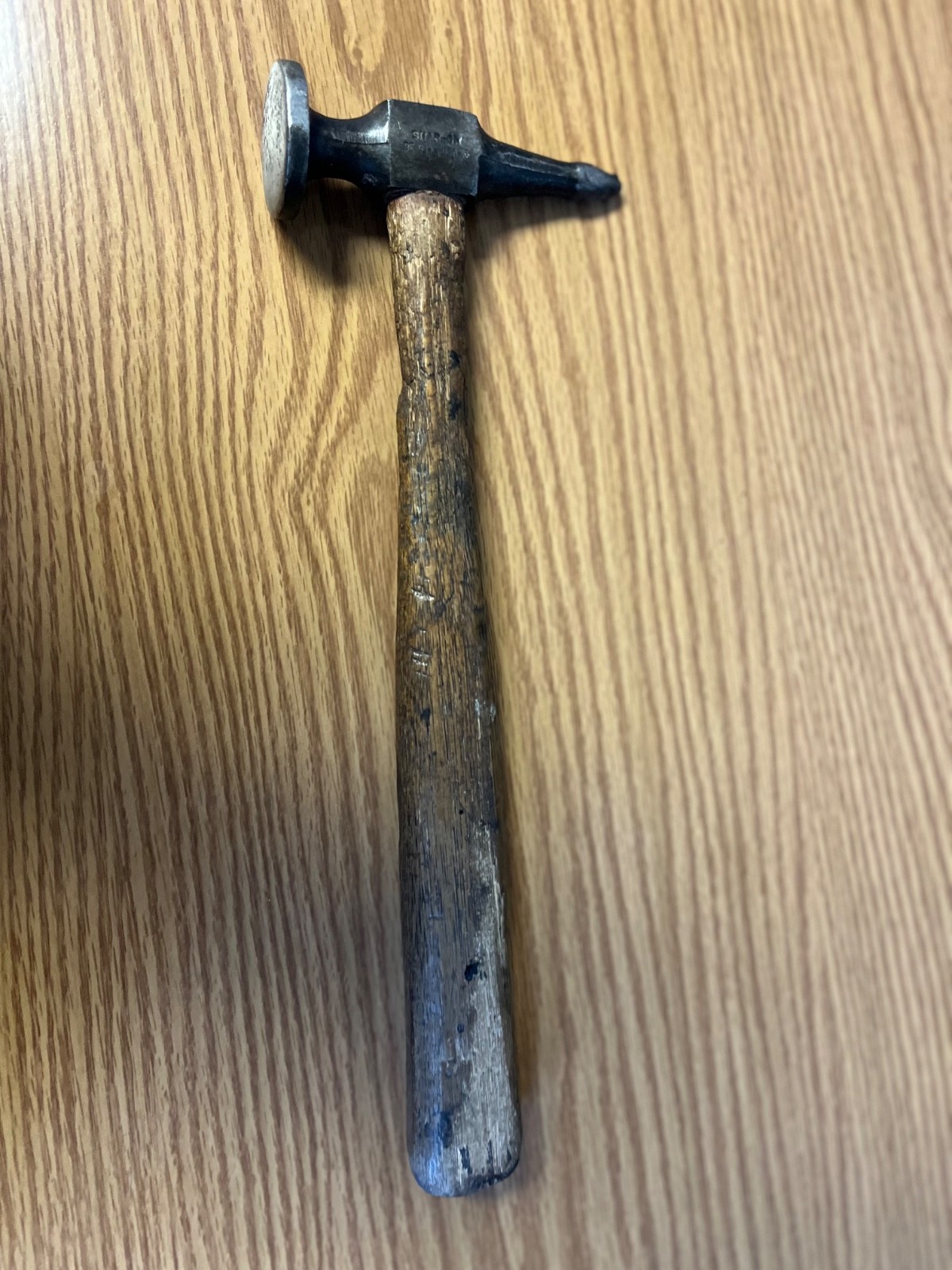 SNAP ON – BF611 – VINTAGE AUTO BODY FINISHING HAMMER WITH WIDE HEAD — LOC#158