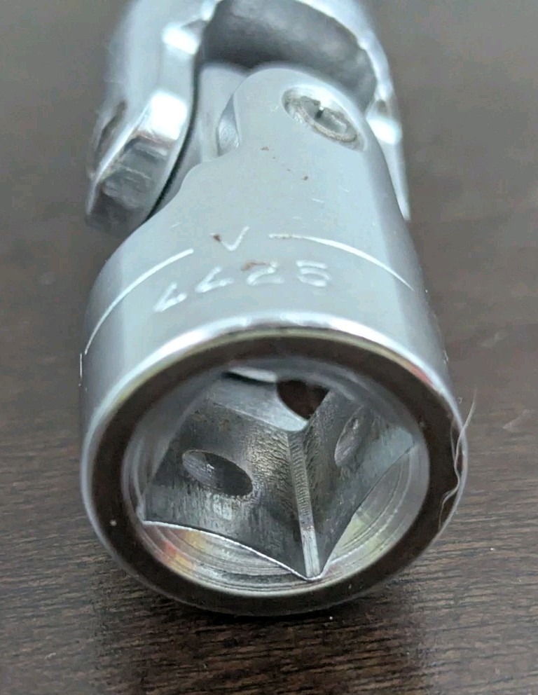 Craftsman 1/2″ to 1/2″ Joint Swivel V4425 & 3/8″ Drive to 1/2″ Socket Adapter