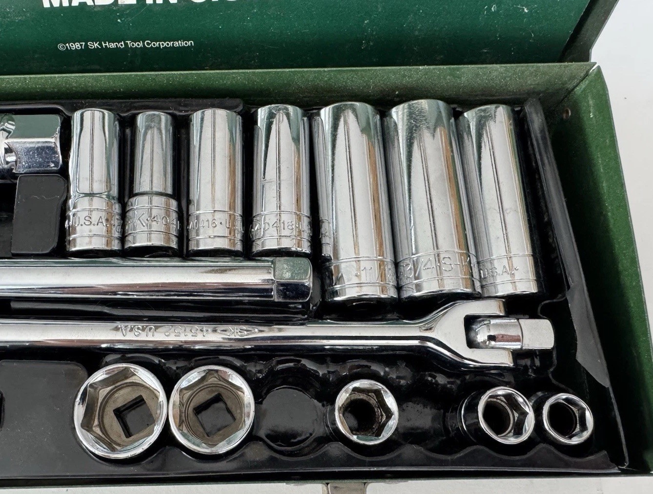 SK Pro Tools 94527 27 Piece 3/8-Inch Drive 6 Point 3/8” Fractional Socket Set