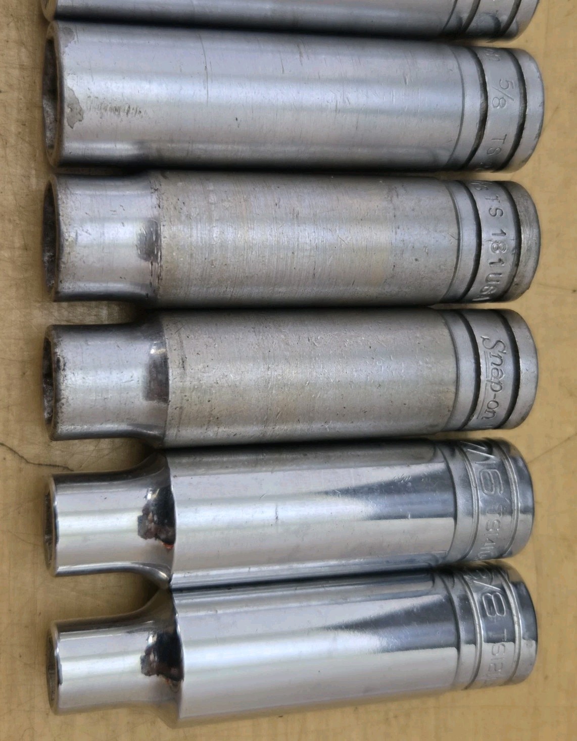Snap On 313TSYA – 1/2″ Drive 13 Pc SAE Deep 6Pt Chrome Socket Set 3/8″ – 1-1/8″