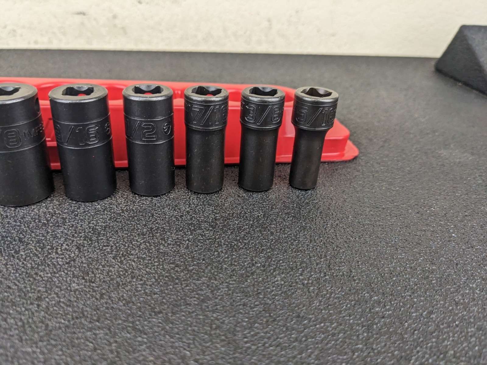 #bo717 Snap-on 210IMFSYA 5/16″-7/8″ 3/8″ Drive 6pt Semi-Deep Impact Socket Set