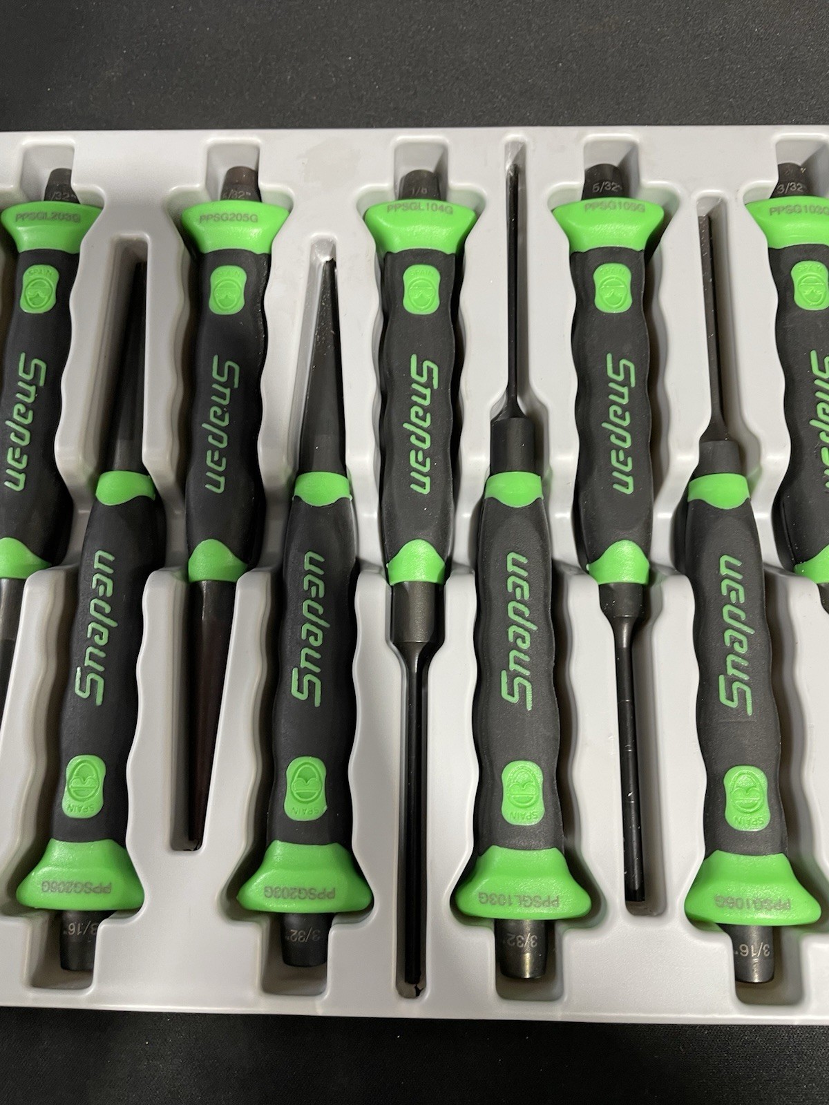 Snap-on PPCSGL714G 14pc Green Soft Grip Punch Chisel Set Open Box