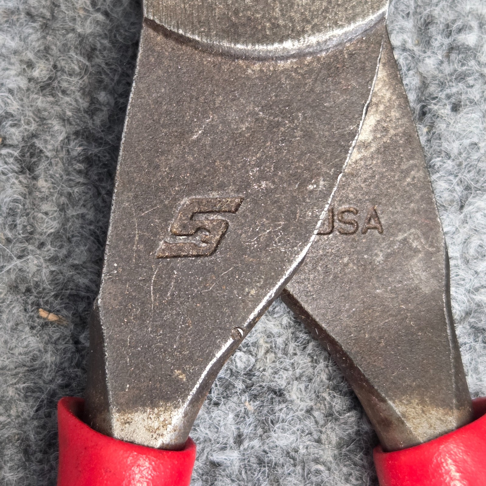Snap on Tools USA 7” RED Soft Grip Vector Edge Diagonal Cutter Pliers 87ACF NICE