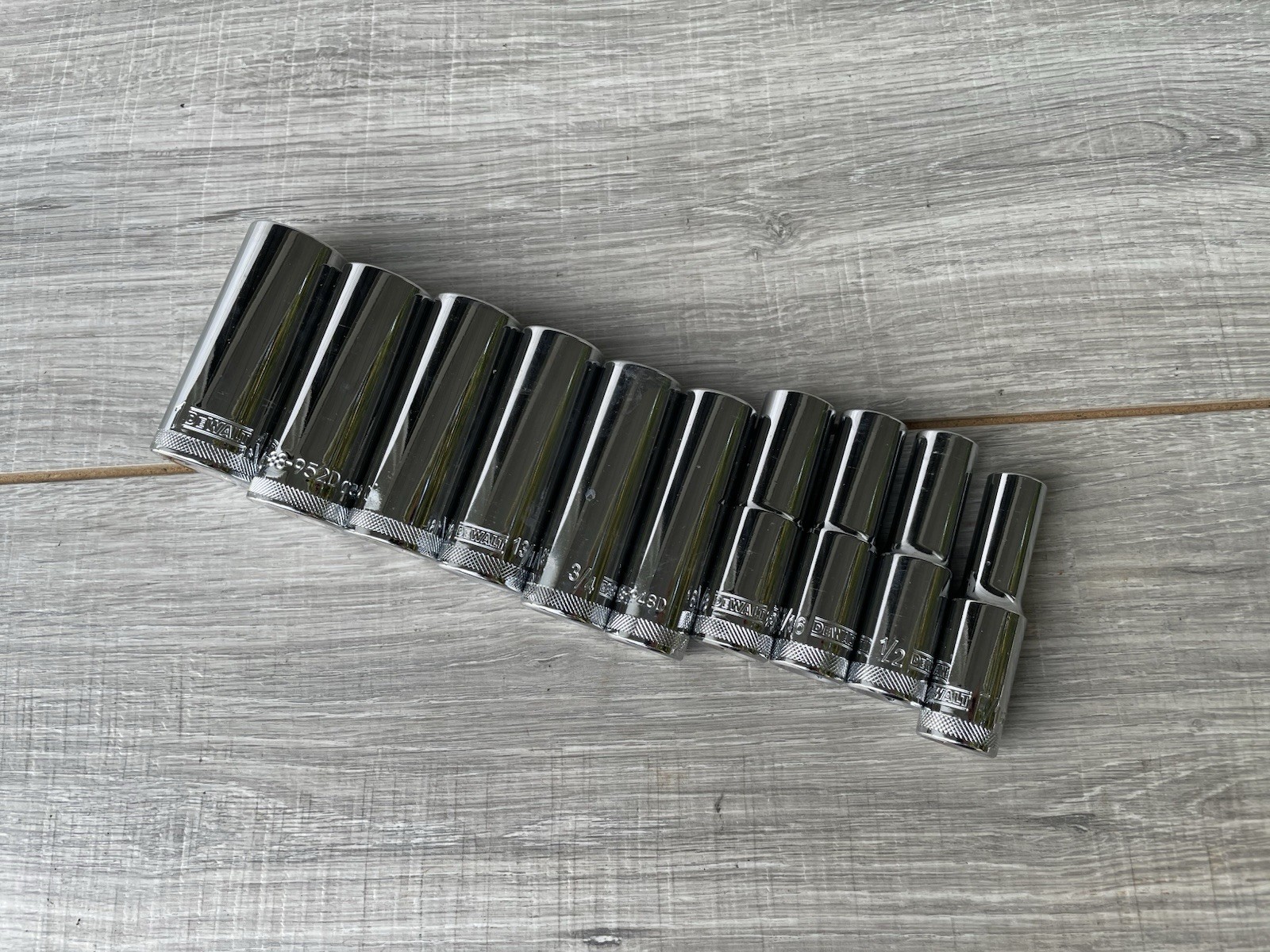 *NEW* DeWalt 10 Piece SAE 6 Point Socket Set For 1/2″ Inch Drive 7/16in – 1in