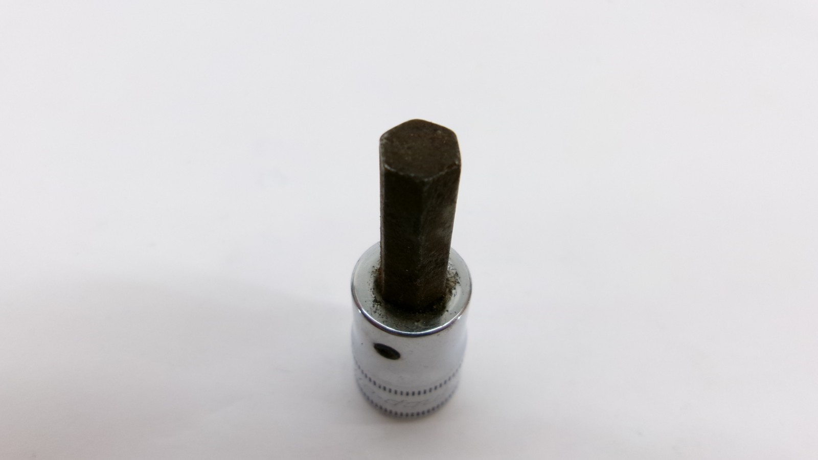 Snap-on tools USA 3/8″ drive 8mm metric Hex Bit Socket Driver FAM8A Nice!