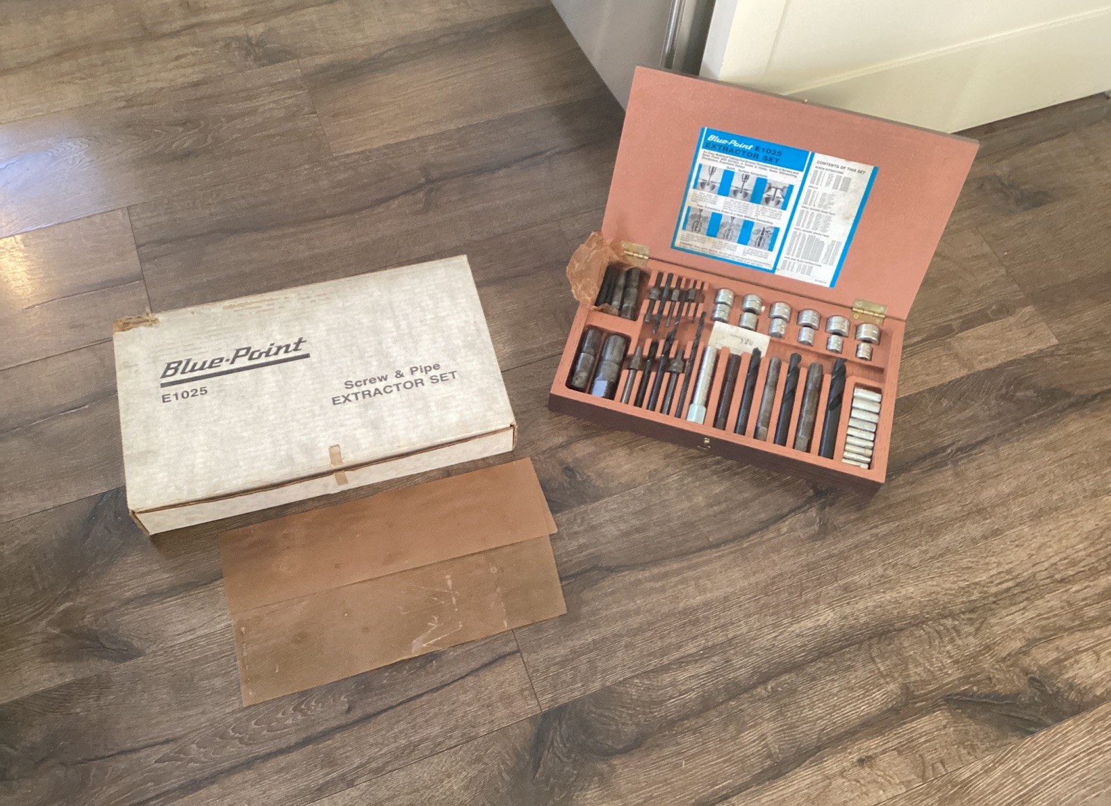NEW NOS IN BOX SNAP ON BLUE POINT E1025 RIDGID 25 SCREW PIPE EXTRACTOR SET