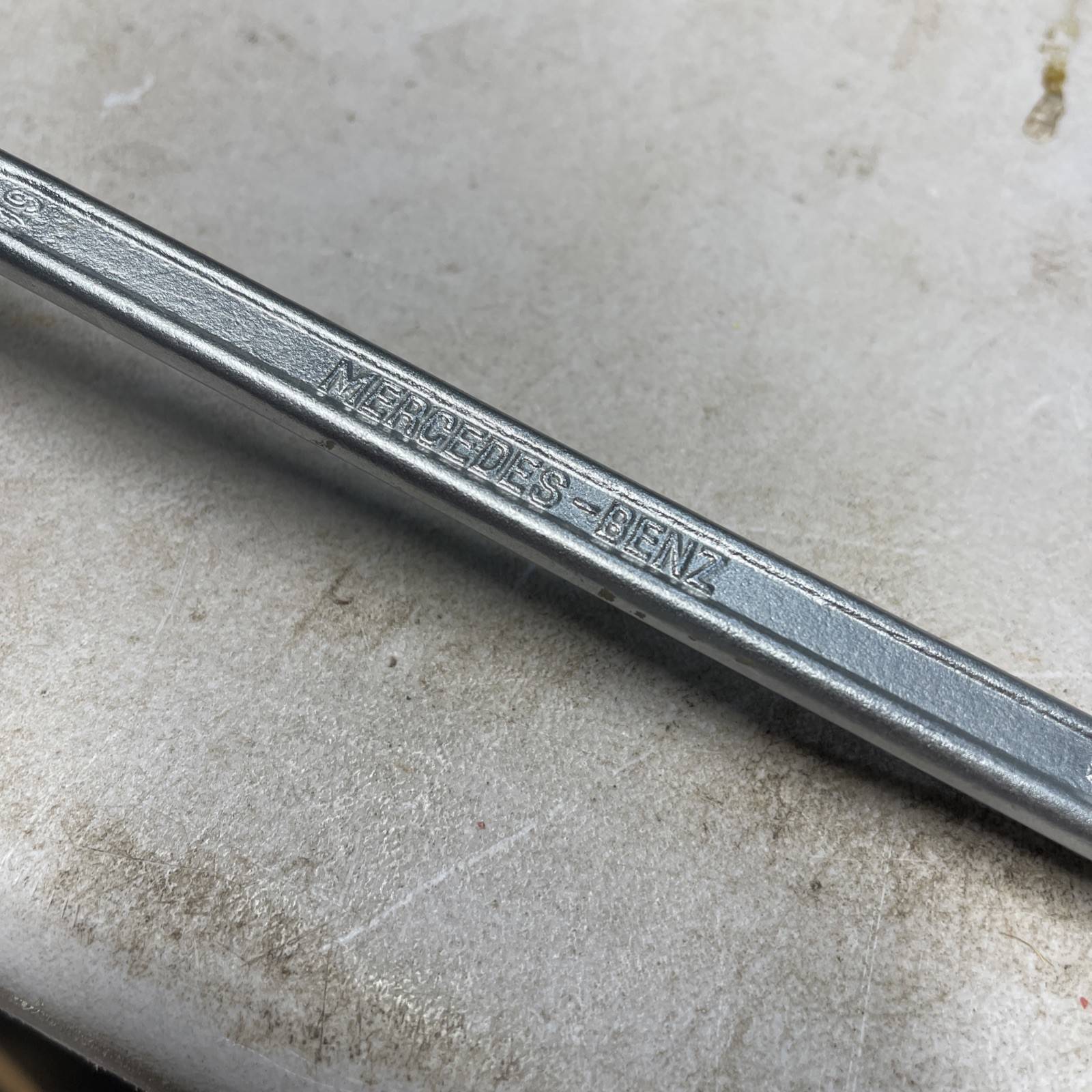 HEYCO / MERCEDES BENZ 17mm & 19mm COMBINATION WRENCH – 201 5810246