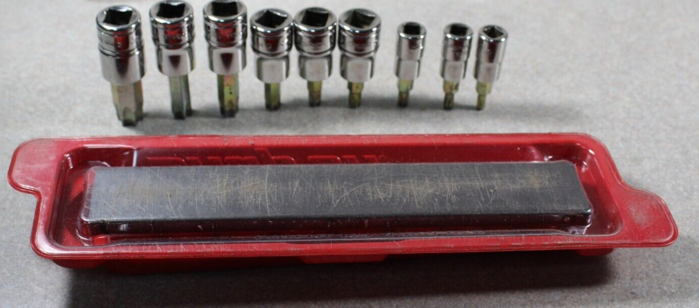 Snap On 209EFTXBY 9 Pc 3/8″ & 1/4″ Drive TORX Bit Socket Set & Mag Tray #I-5922