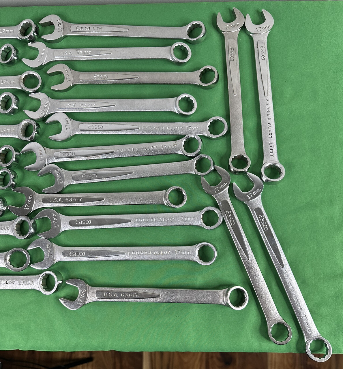 Lot of Five (5) EASCO 17mm 12 Point Combination Wrench Tool # 63 617 (63617)