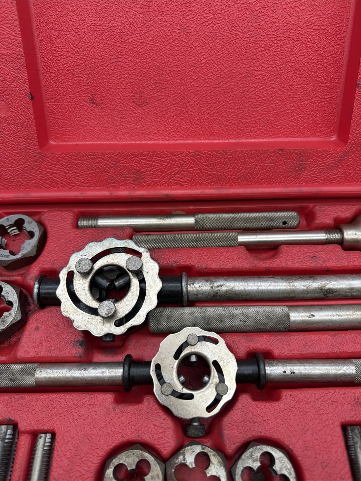 Matco 25 Piece Tap & Die Set SAE 9/16 To 1” Coarse & Fine Tool Set Threading Set