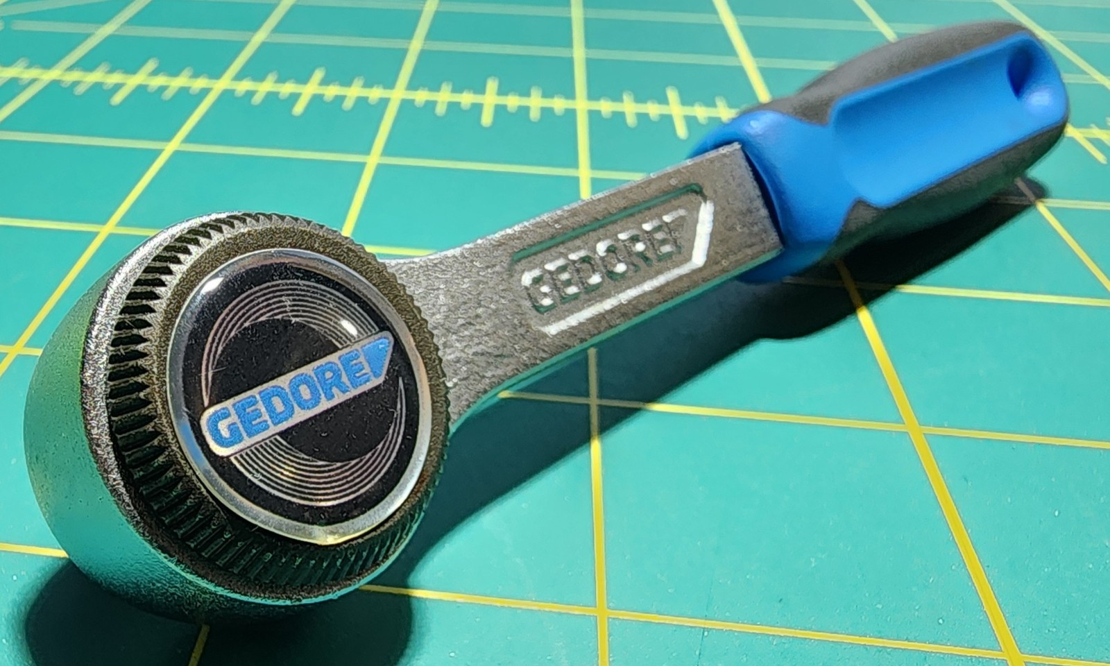 GEDORE 2093U-3 – 1/4″ DRIVE COMFORT GRIP 5″ ROUND HEAD RATCHET – MADE IN GERMANY