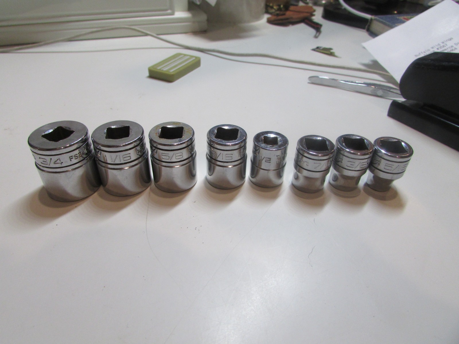 SNAP ON – 8 Shallow Sockets, –3/8” Drive, 1–1/4 drive 6 point