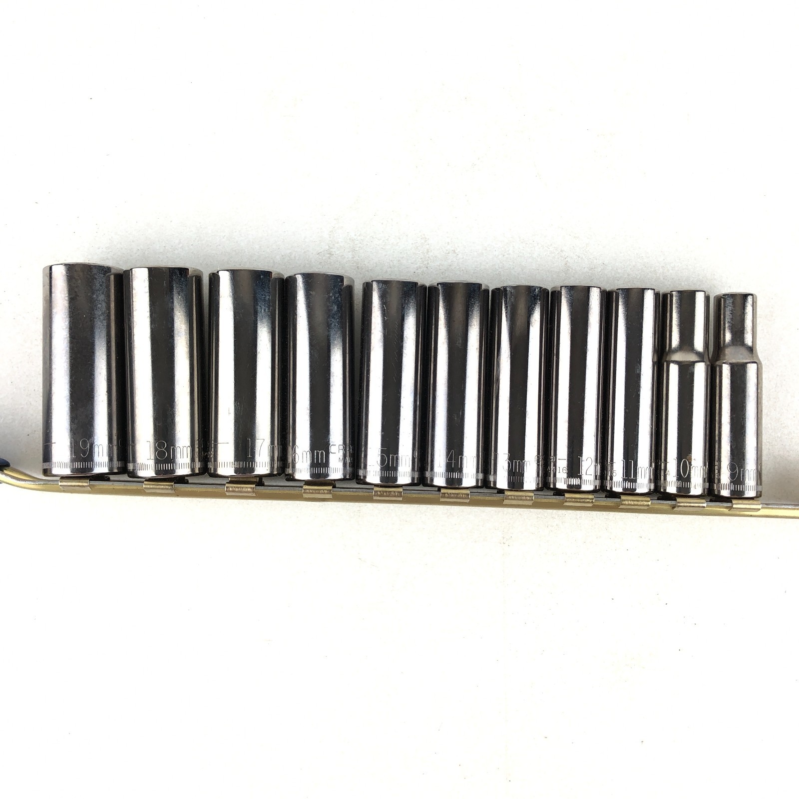 Vintage Craftsman 3/8″ Drive Metric Deep Socket Set 9mm – 19mm 12 Pt G G1 w Rail