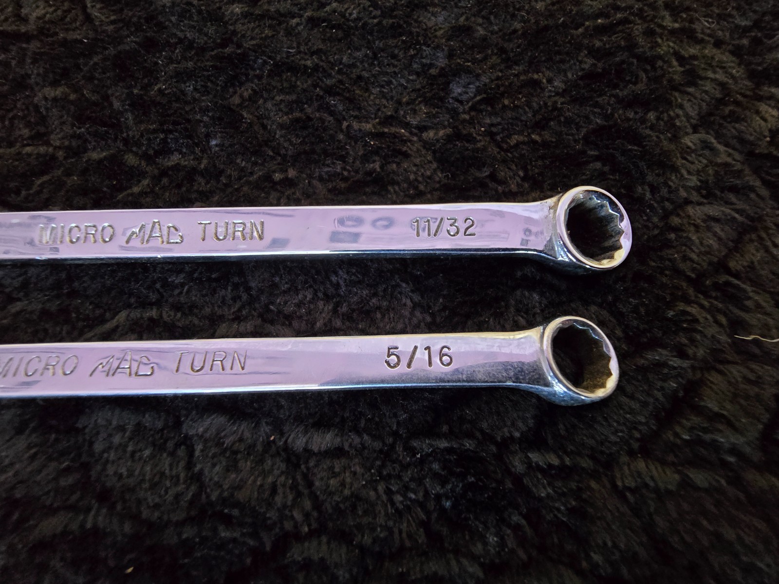 MAC Tools USA BMT112 SAE 11/32″ & 5/16″ Micro Turn Double Box Wrench, 12 Point