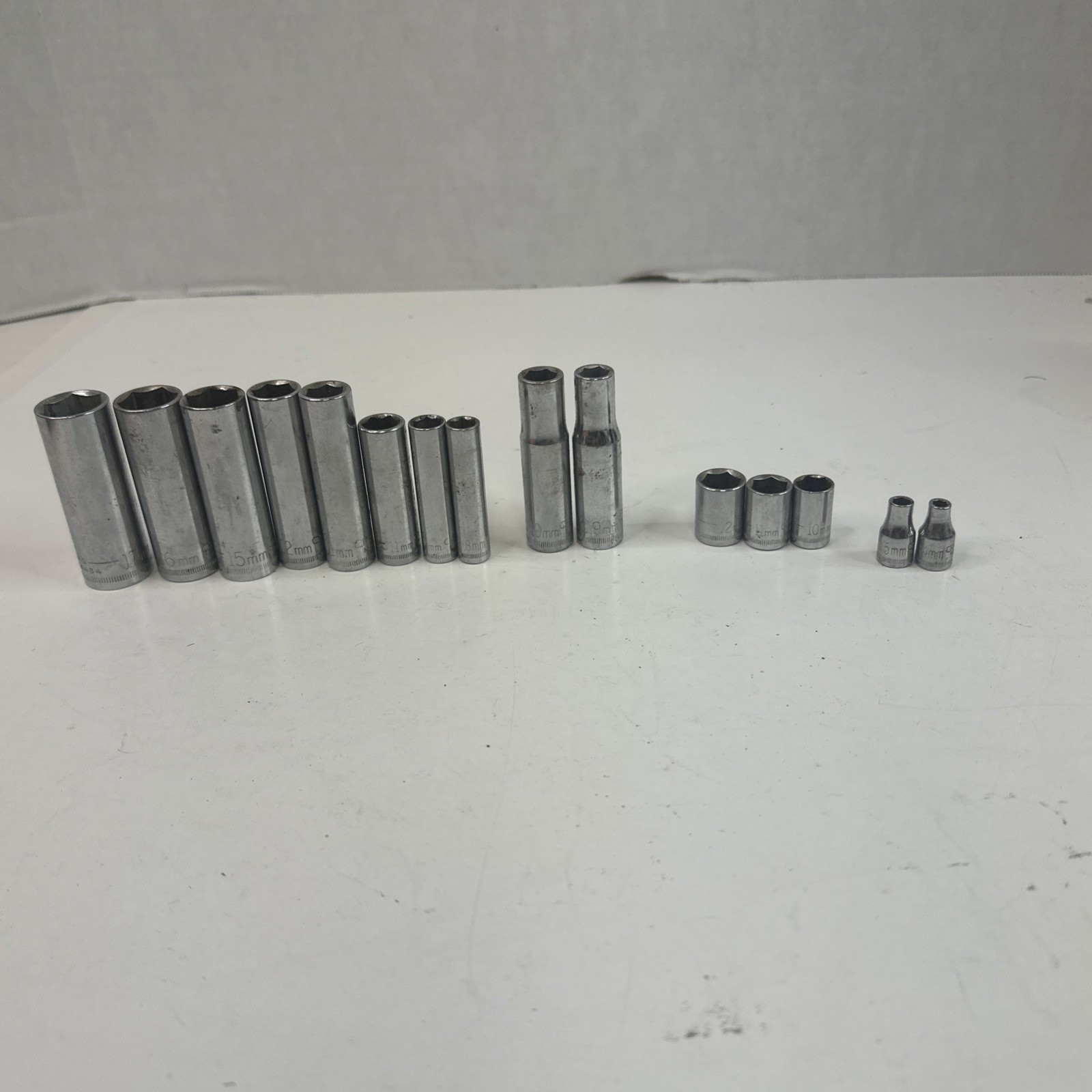 Vintage 15 Piece Craftsman 3/8″ Drive METRIC Mostly V Series Deep Socket Lot