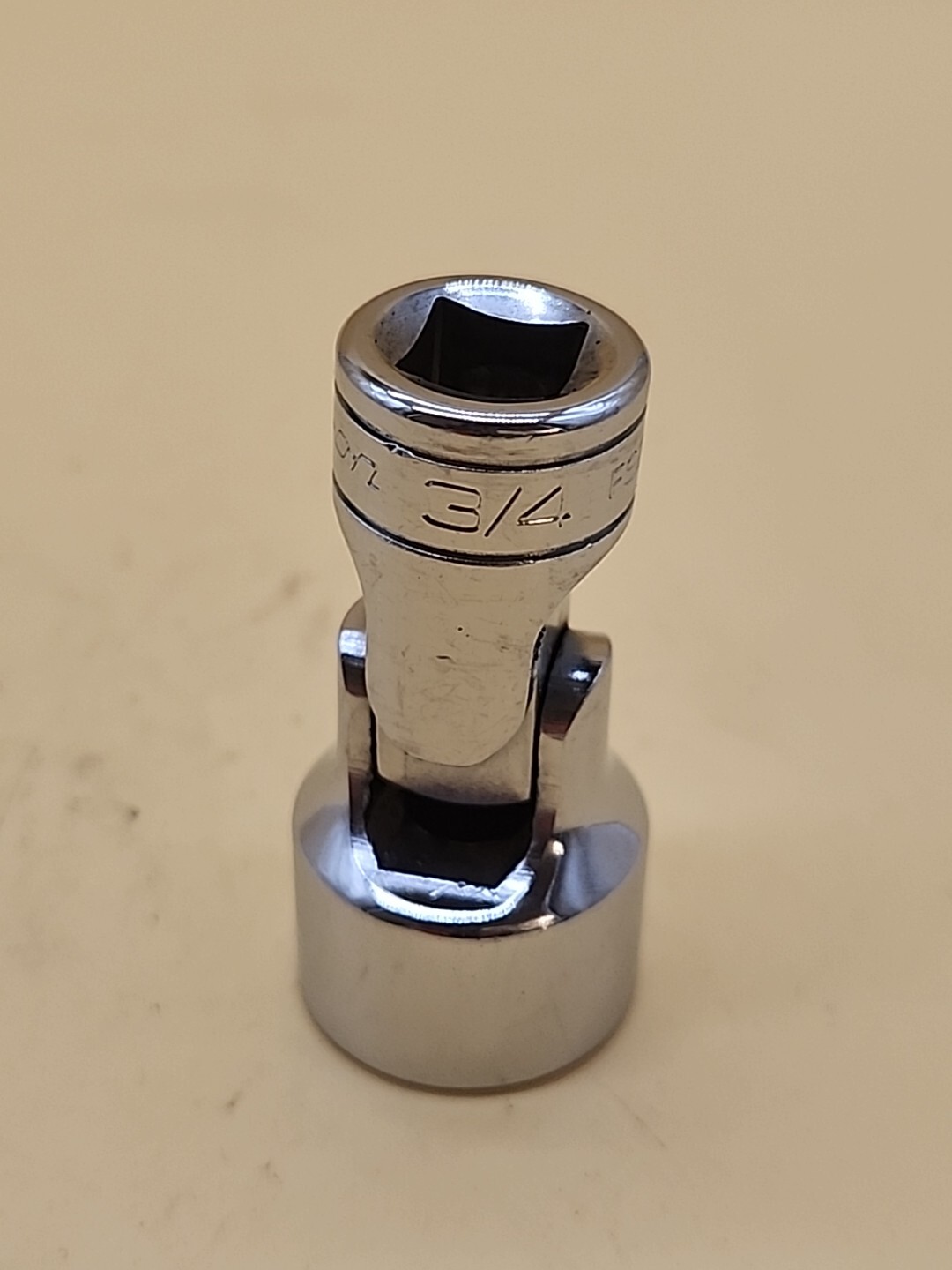 Snap-on Swivel Socket FS24 3/8″ Drive 3/4″ SAE 6PT Underlined Logo USA