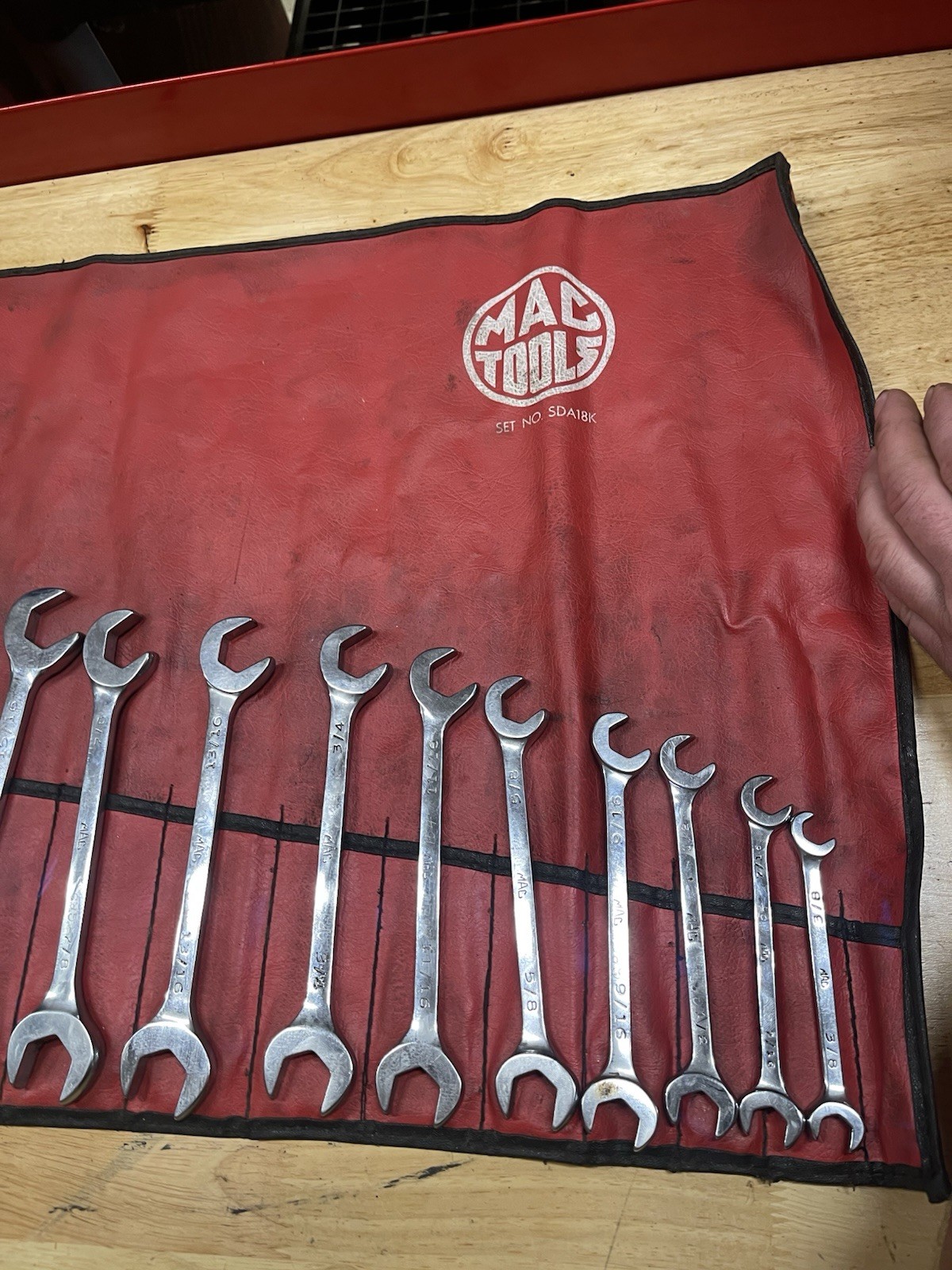 Mac Tools Set No. SDA18K Open Ended Angle 19pc SAE Wrench Set – 3/8″ – 1-1/2″