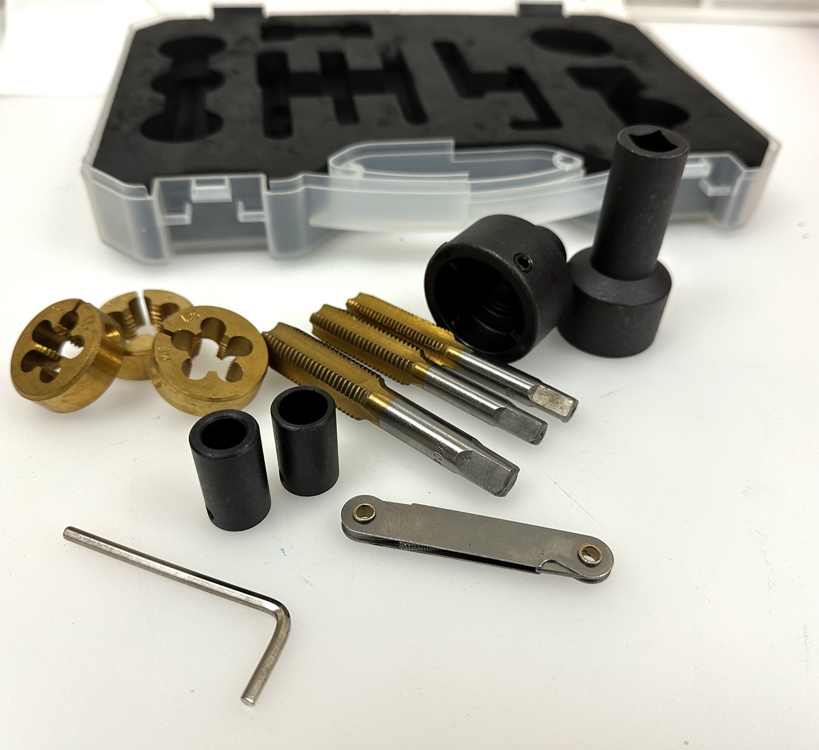 12pcs Tap & Die Set for Wheel Studs & Nuts Thread Re-Cutting Wheel Nuts & Bolts