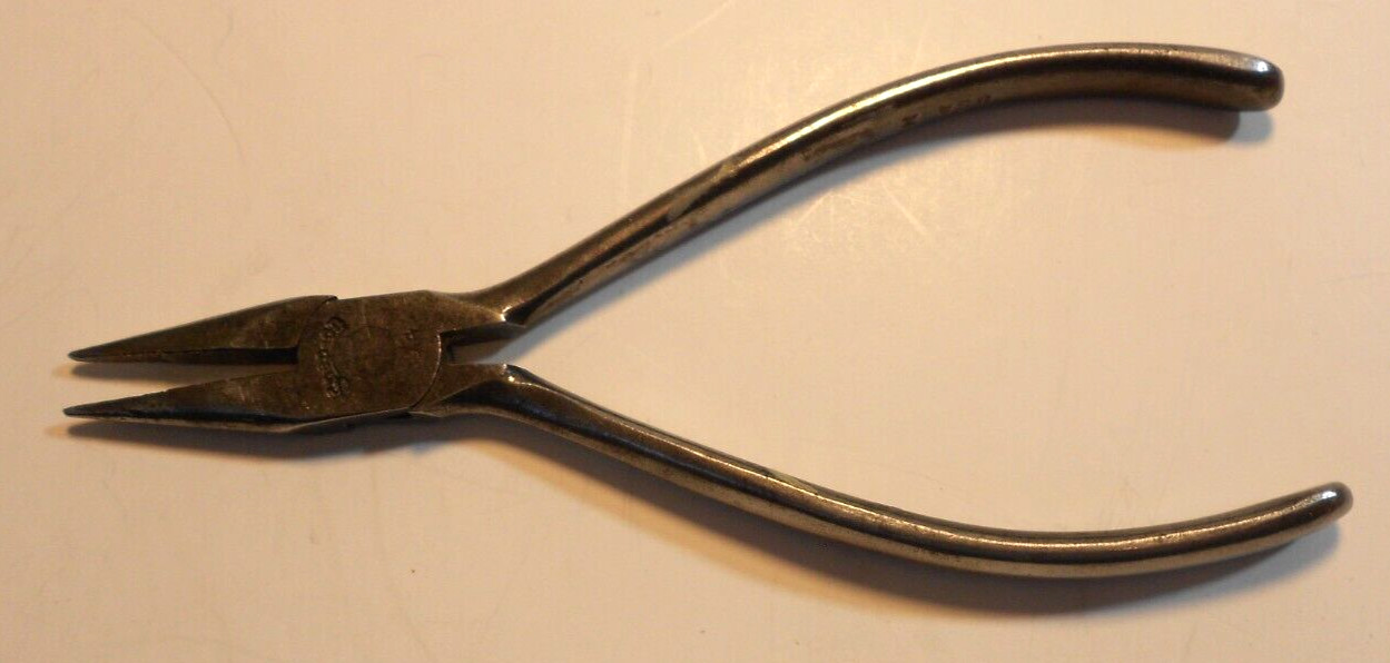 1962 Snap On no. 94 Mini Needlenose Pliers Smooth Grip S15