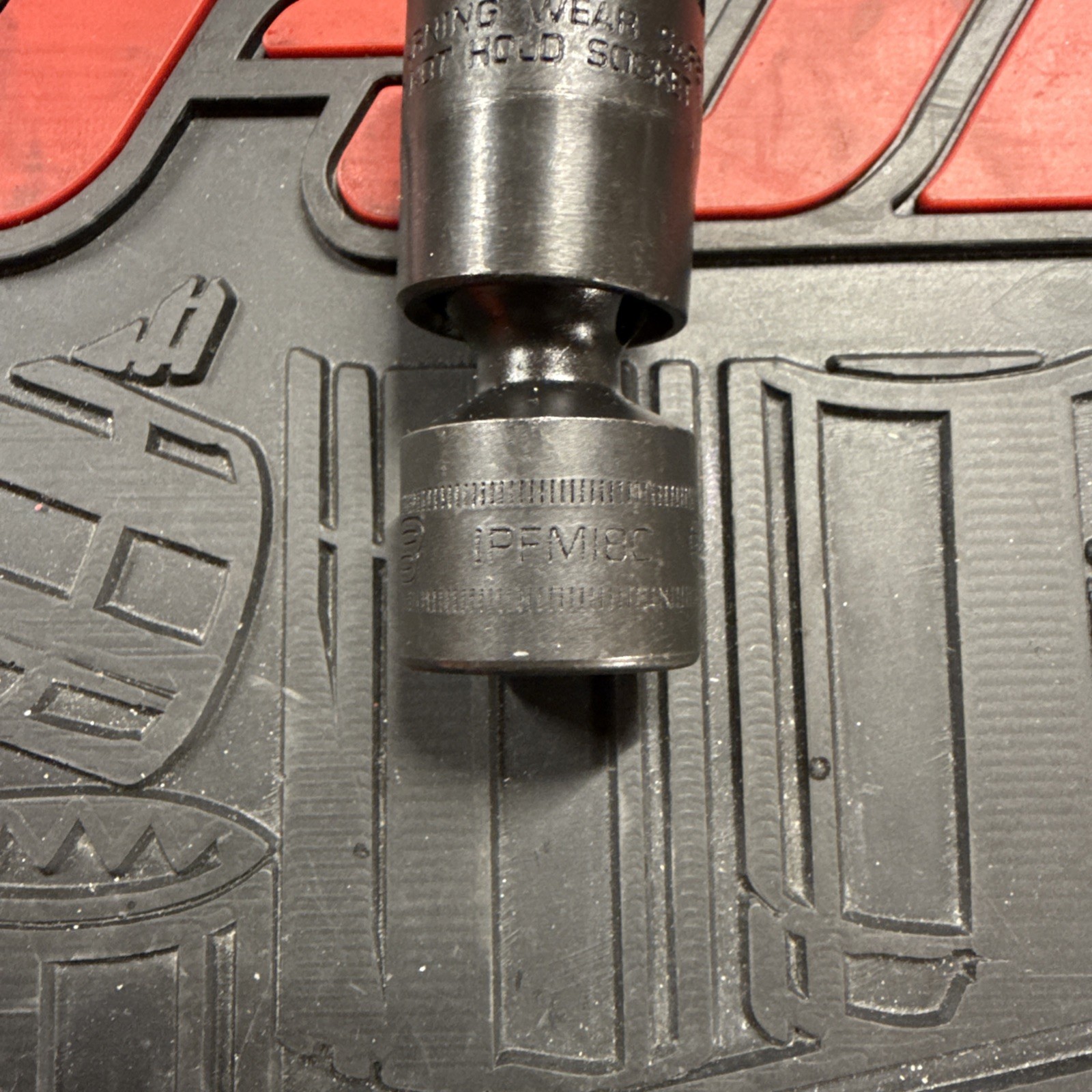 NEW Snap-on IPFM18C 3/8″ Drive 18MM 6PT Metric Impact Universal Swivel Socket