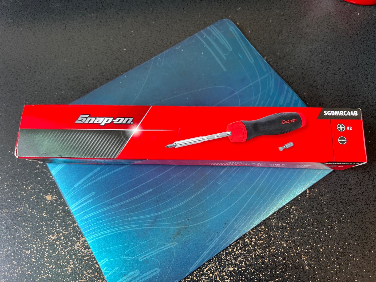 Snap on Ratcheting Screwdriver Red SGDMRC44B SOFT Grip HANDLE NEW BOX 🔥2 Bit