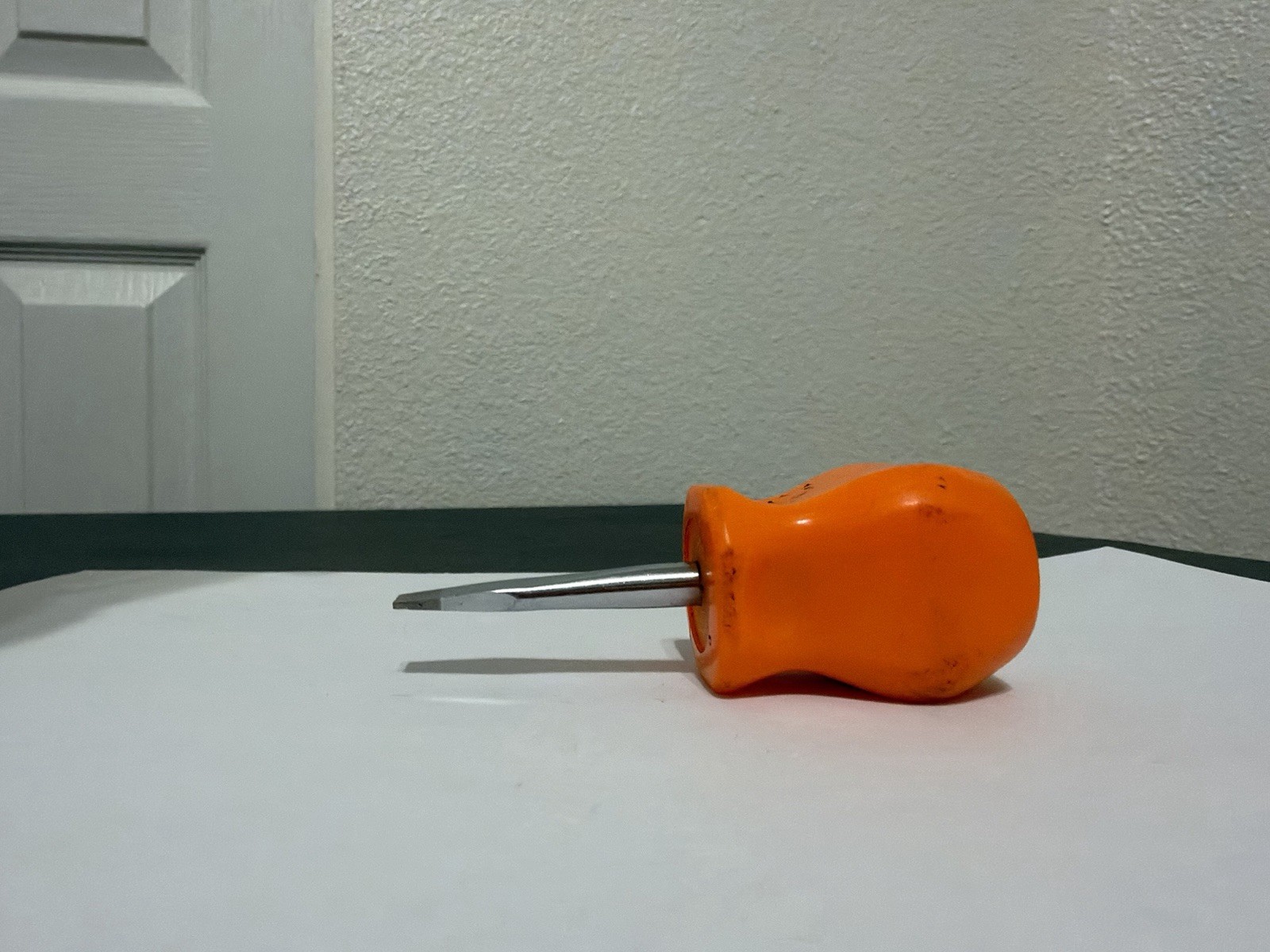 Snap On Flat Tip Stubby Screwdriver
