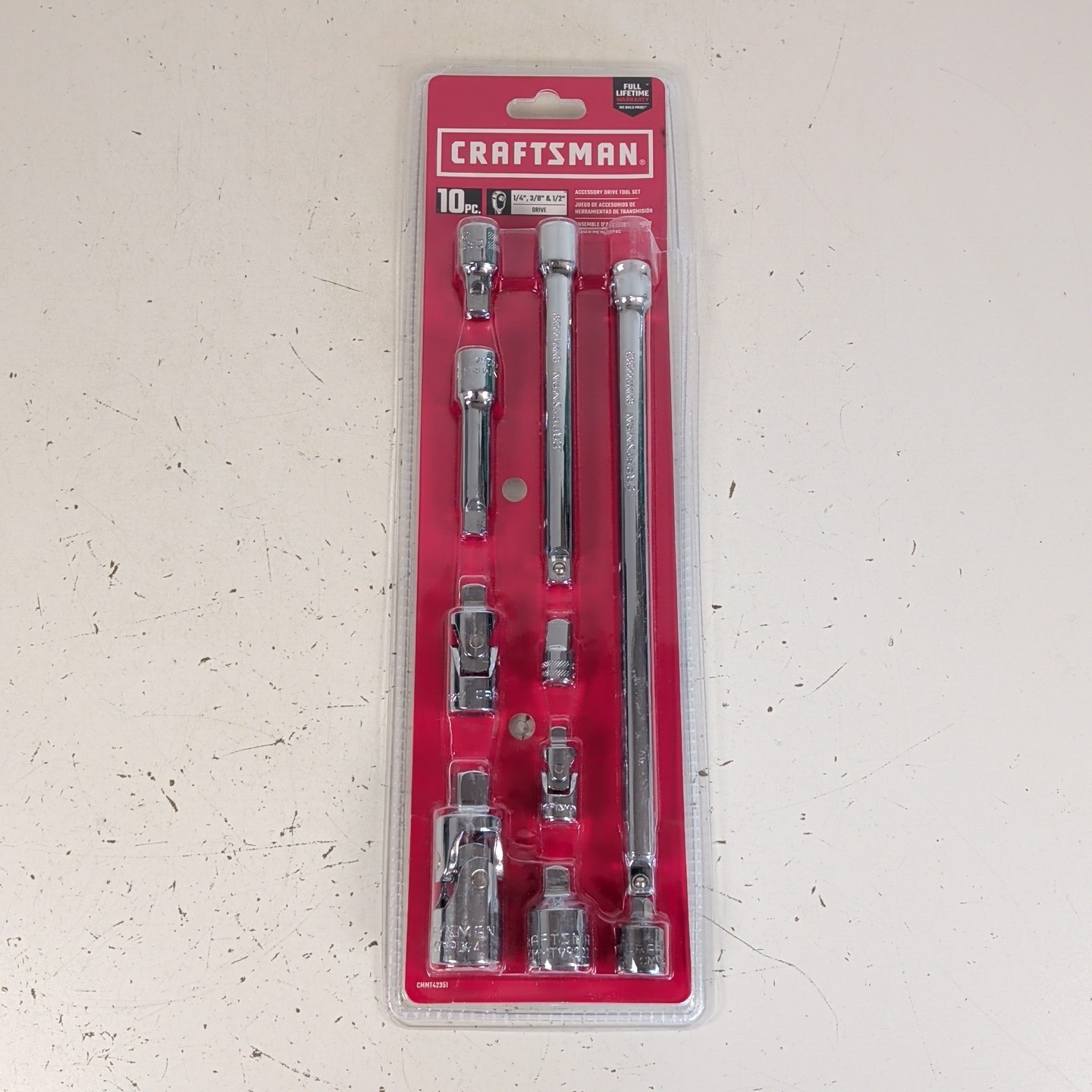 Craftsman CMMT42351 10-Piece Socket Extension & Adapter Set 1/4″ 3/8″ 1/2″ Drive