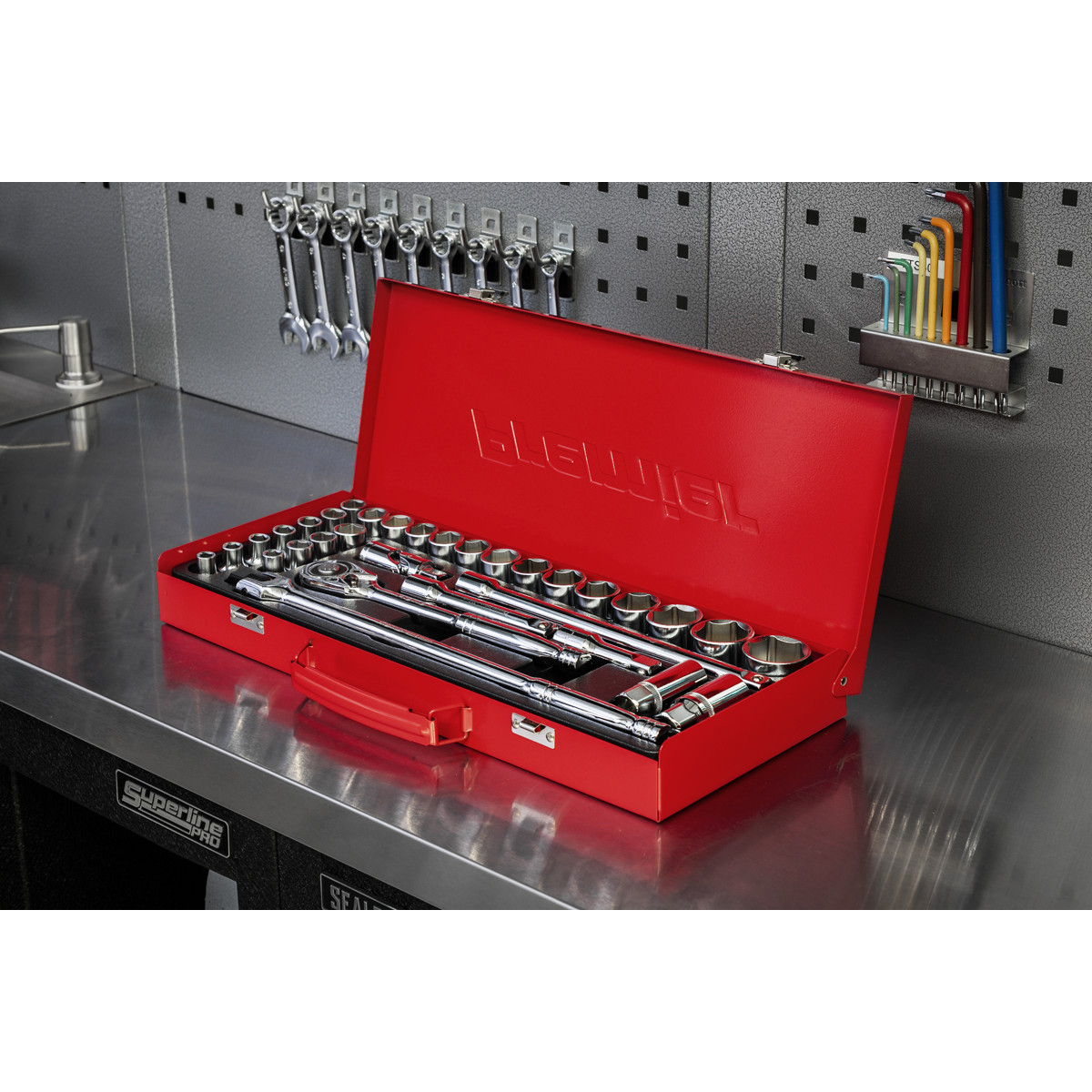 Sealey Socket Set 32 Pcs 1/2″ Square Drive 6-Point WallDrive – DuoMetric AK693