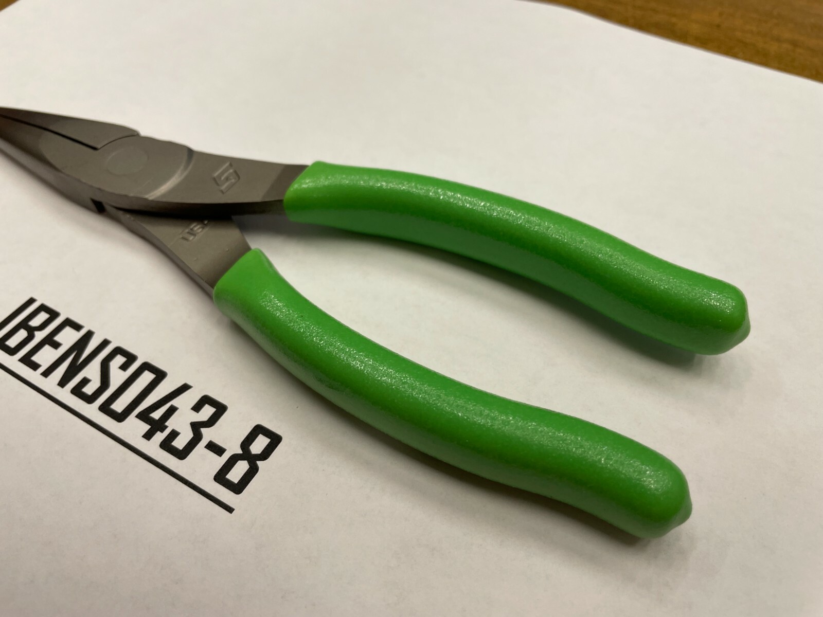 Snap-on Tools USA NEW GREEN 8″ Talon Soft Grip Needle Nose Pliers 96ACFG