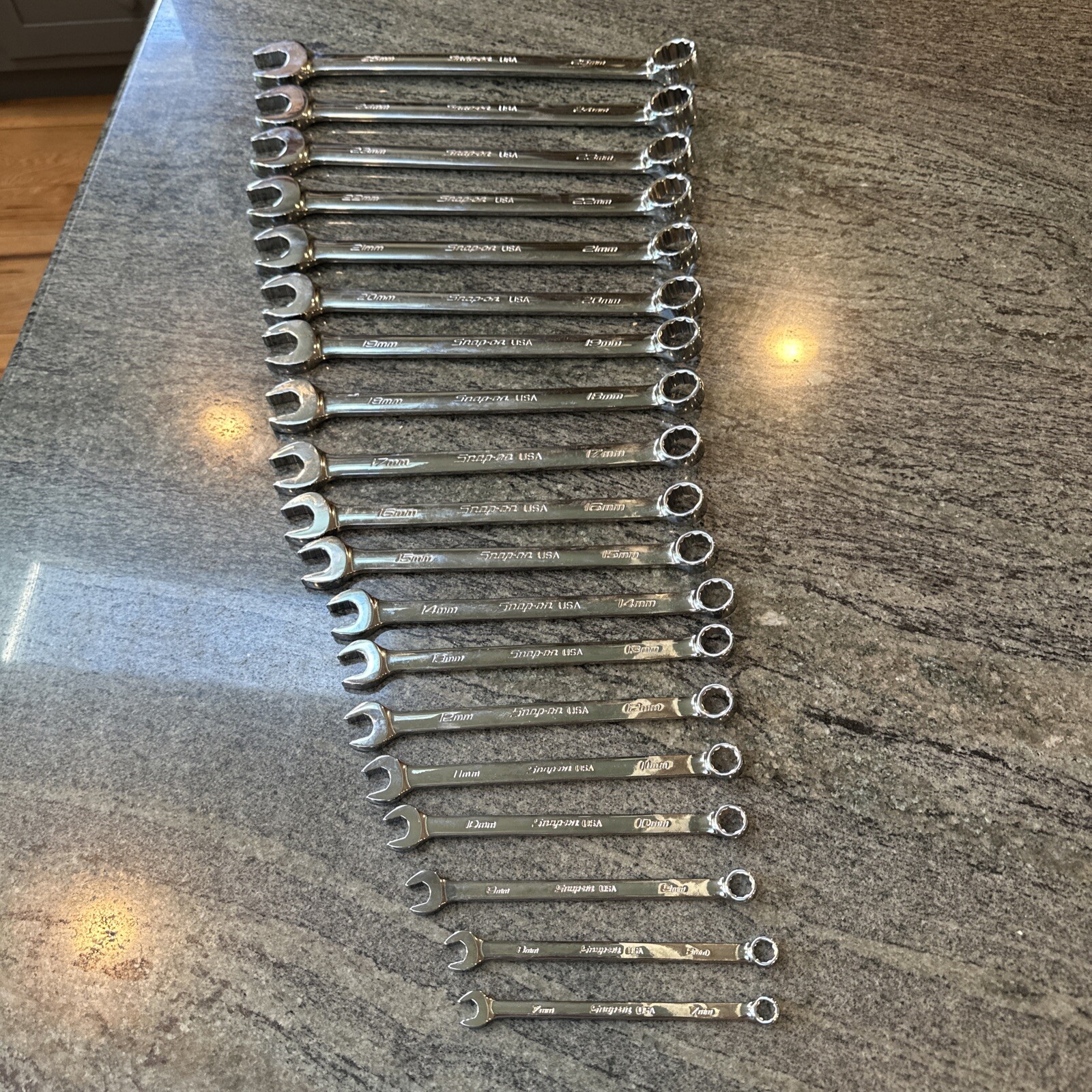 Snap-on 19pc master metric flank drive plus combination wrench set 7-25mm