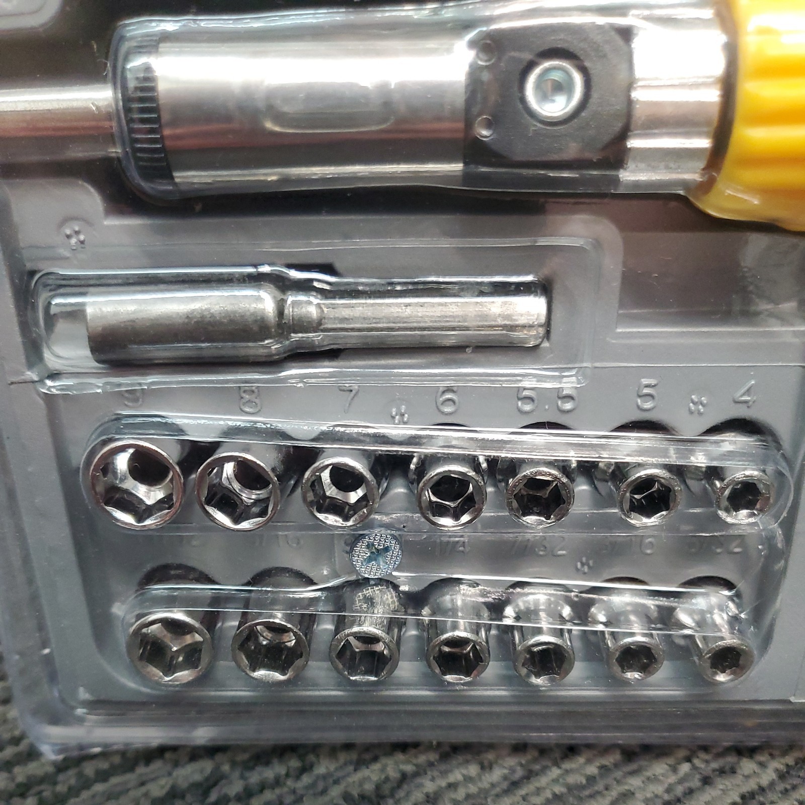 Kentucky Industrial Tools 41pc Socket Set With Ratchet Driver, Case, 23-PCS Bits