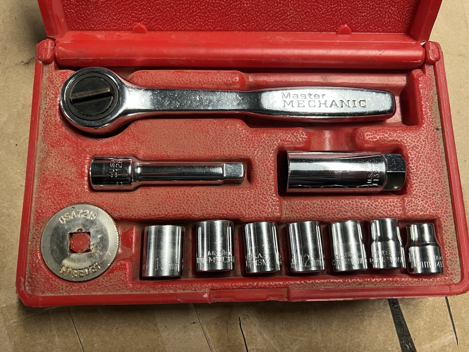 Master Mechanic USA Made 3/8″ drive socket set Metric excellent condition