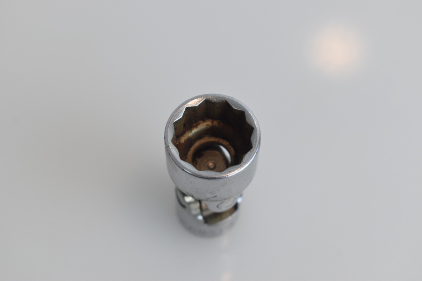 Snap On Tools FVU20 5/8″ SAE Flank Drive Universal Socket 3/8″ Drive 12 point