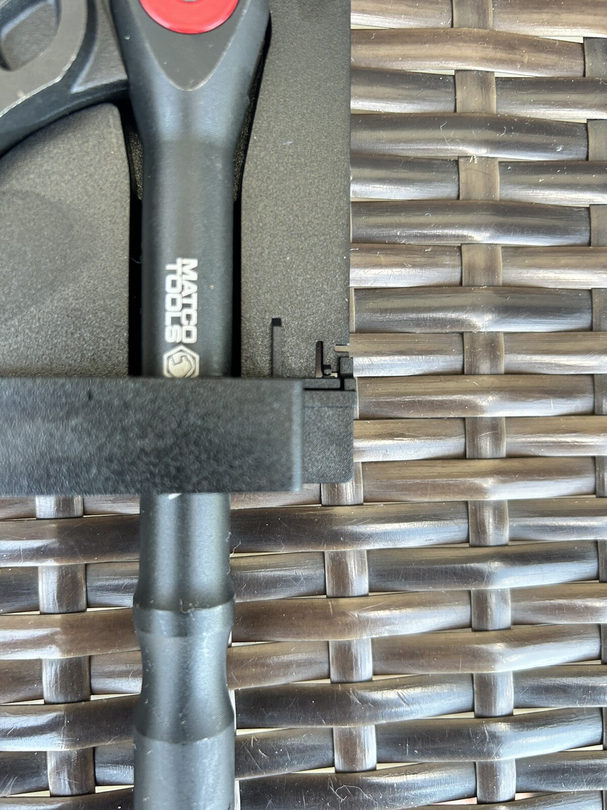 Matco Tools 8″ Double Push Lock Indexable Pry Bar IDPB8A