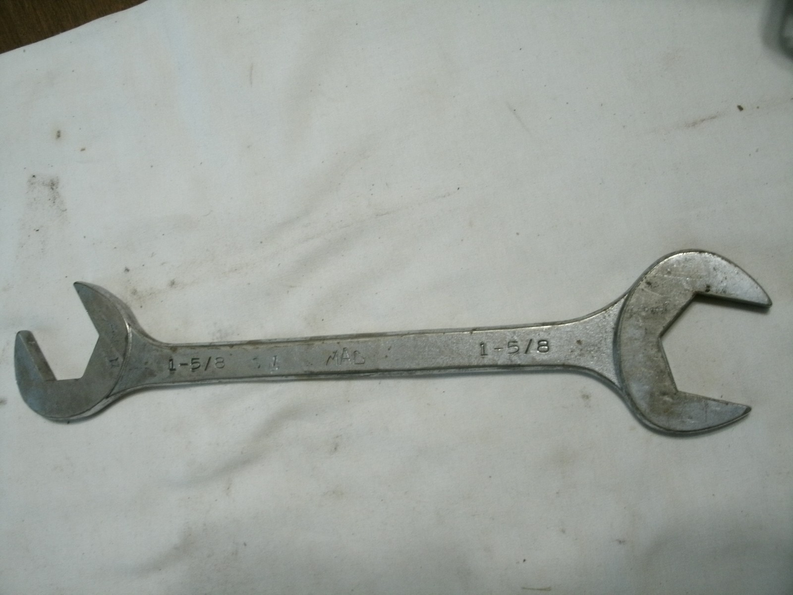 MAC TOOLS 1-5/8″ SAE 4-way ANGLE WRENCH DA52 Pre-Owned
