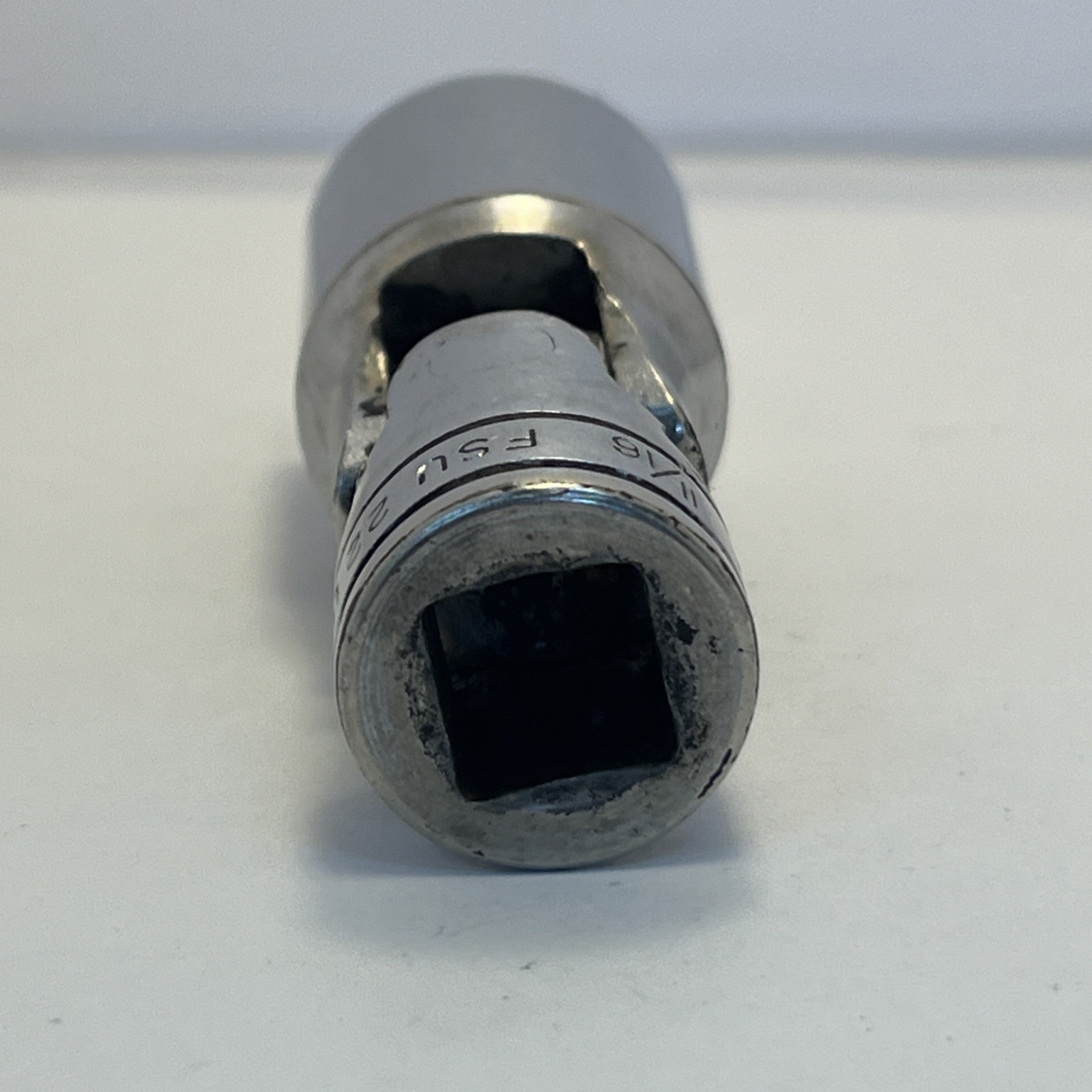 Snap-on FSU22 11/16″ 6PT Deep Chrome Universal Swivel Socket