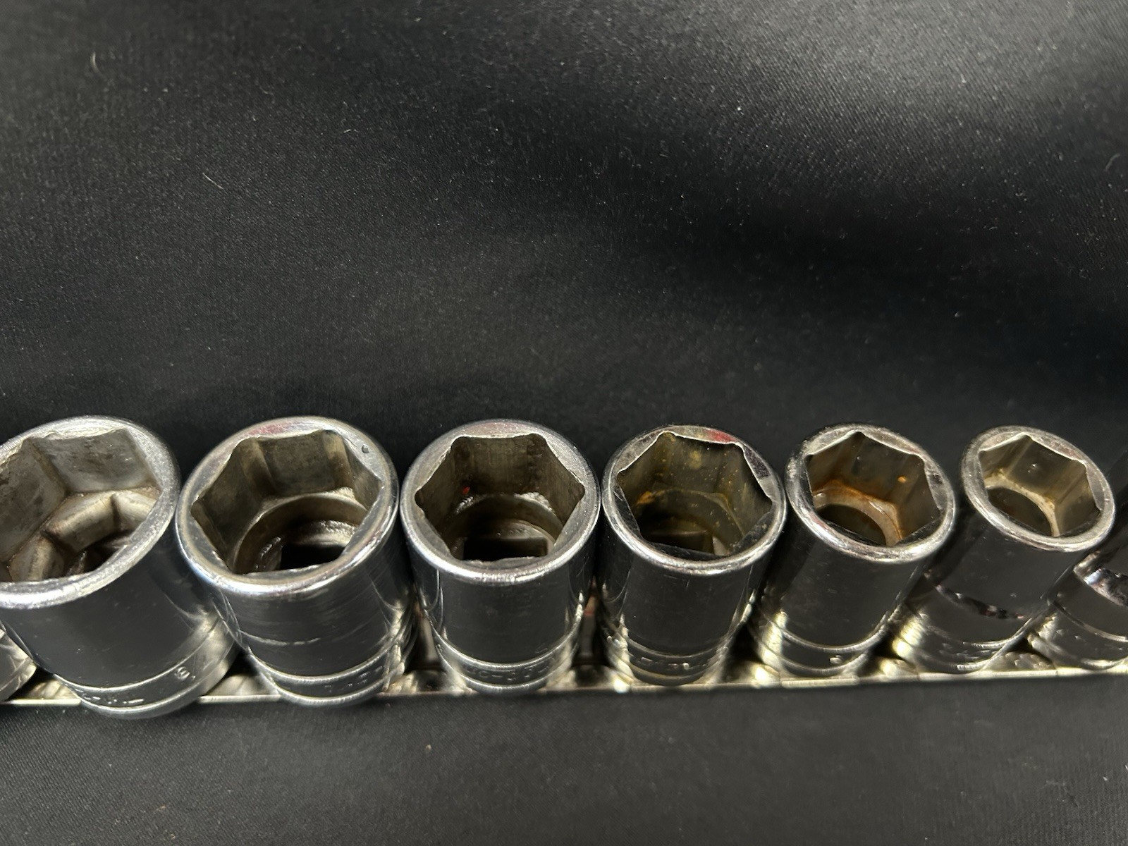 Snap on 13 pc1/2″ Drive 6-Point SAE Flank Drive Shallow Socket Set 1 1/4″ – 3/8″