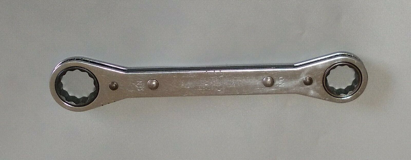 Snap on R2428, 3/4″ x 7/8″, Ratcheting Box Wrench, Flat, 8.6″ Long, 12 Point.