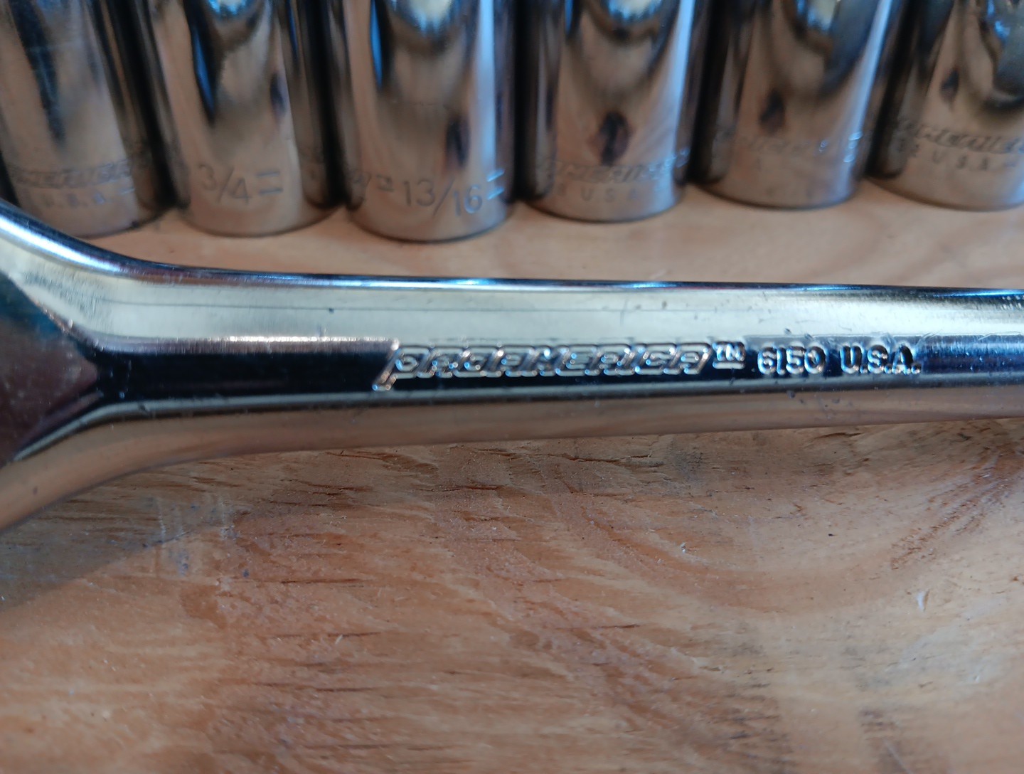 Pro America 1/2″ Drive 17 Piece Socket Set Made In USA
