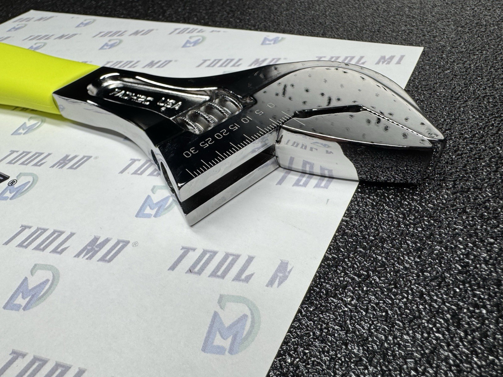 Snap-on Tools NEW 12″ HI VIS YELLOW Flank Drive PLUS Adjustable Wrench FADH12C