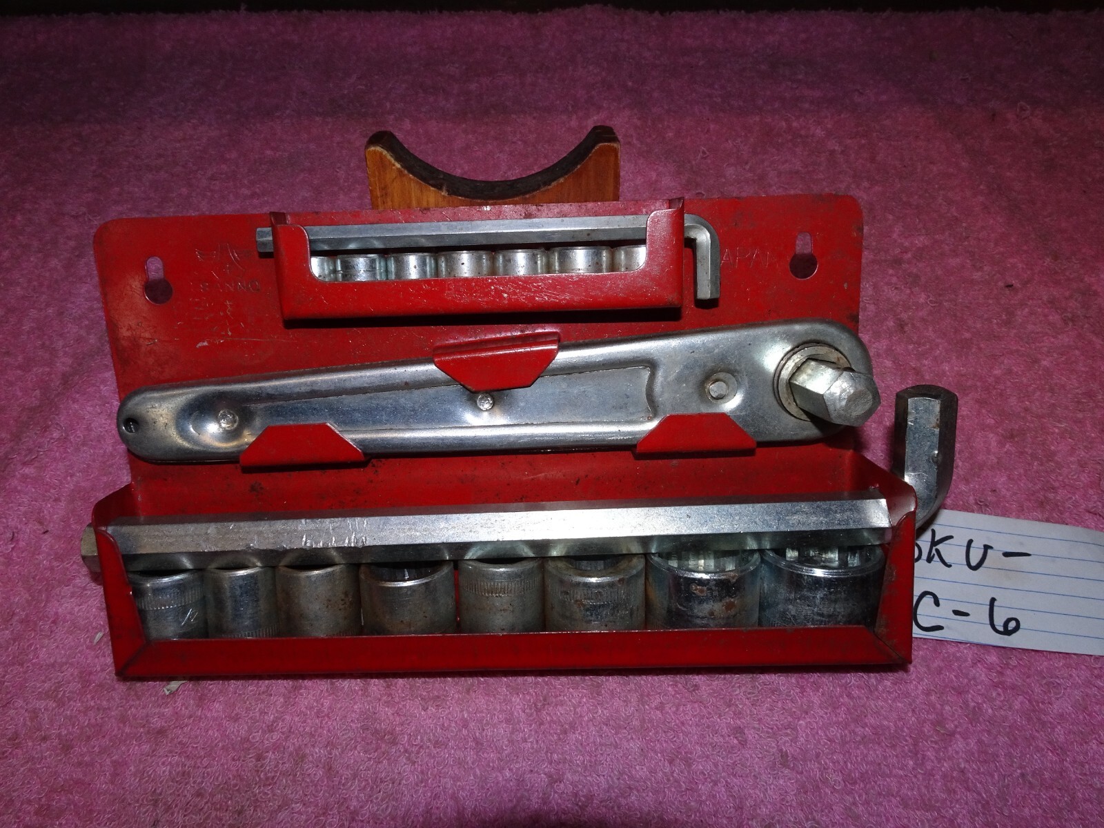 Vintage MFG.Japan 17piece Socket Set w/ Hang-Up Metal Carry Tray