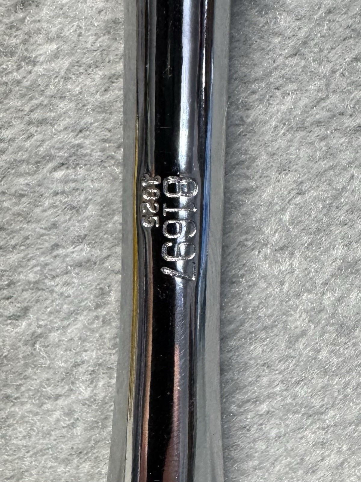 Kobalt 81697 90 -Tooth 3/8-in Drive Full polish Handle Ratchet 90T