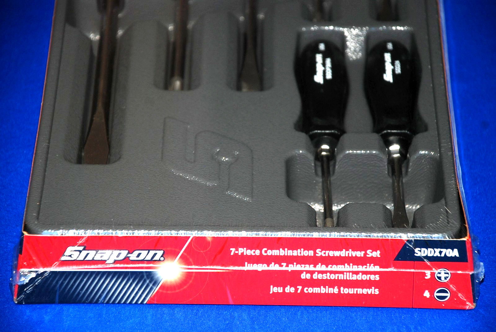 Snap-on NEW Ships for FREE 7 Pc Black Hard Grip Combo Screwdriver Set SDDX70A