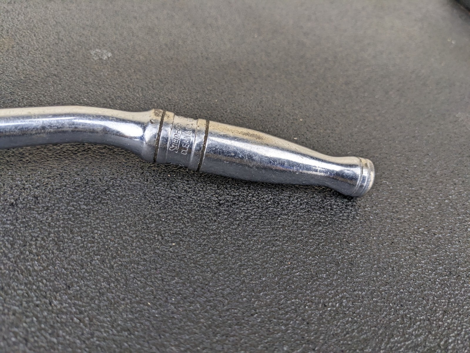 SNAP-ON TOOLS F732, 3/8″ DRIVE 11″ FLEX HEAD OFF-SET ANGLE RATCHET