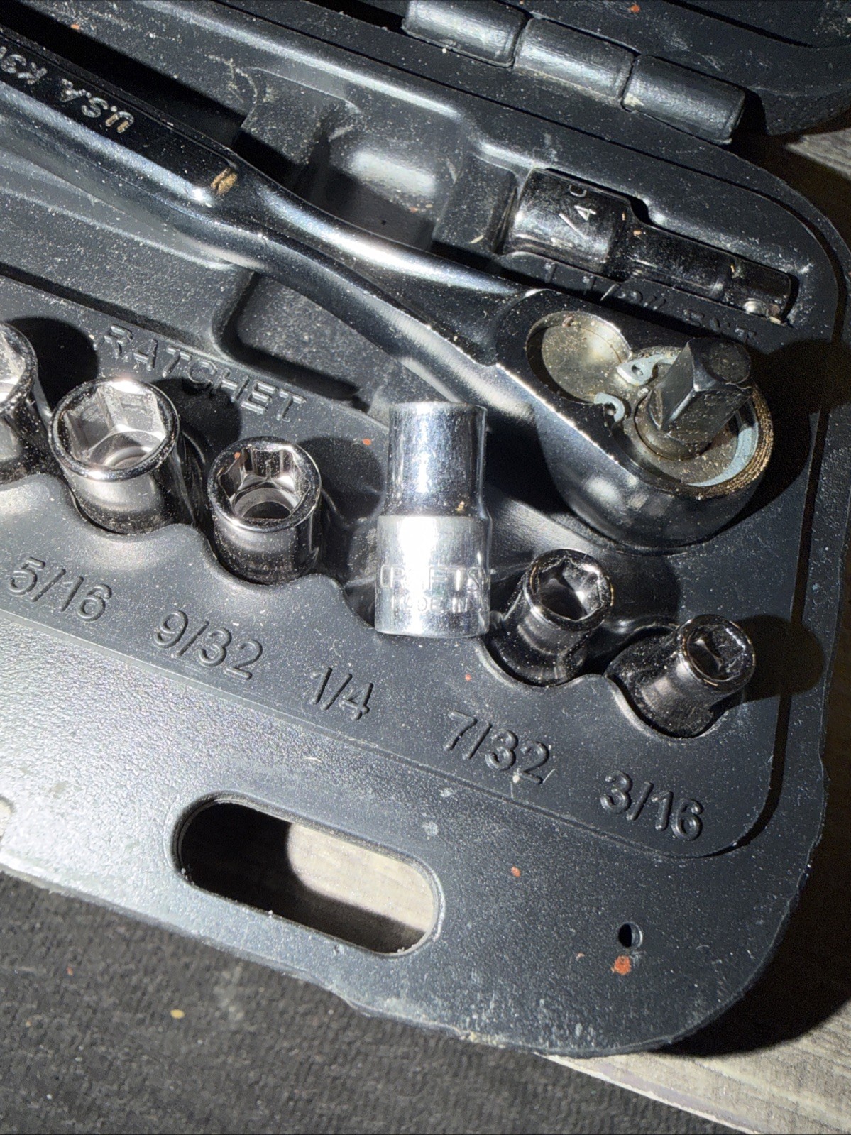 Sears Craftsman USA 11-piece 1/4″ Drive Socket Wrench Set Case, 9-34860